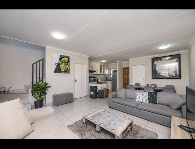 3 BEDROOM PROPERTY TO RENT IN PARKLANDS NORTH